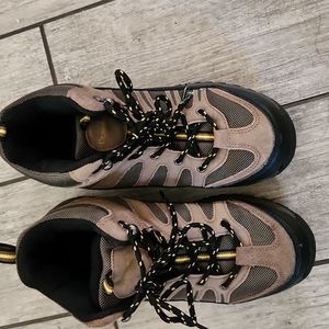 BEARPAW hiking shoes - worn 1x